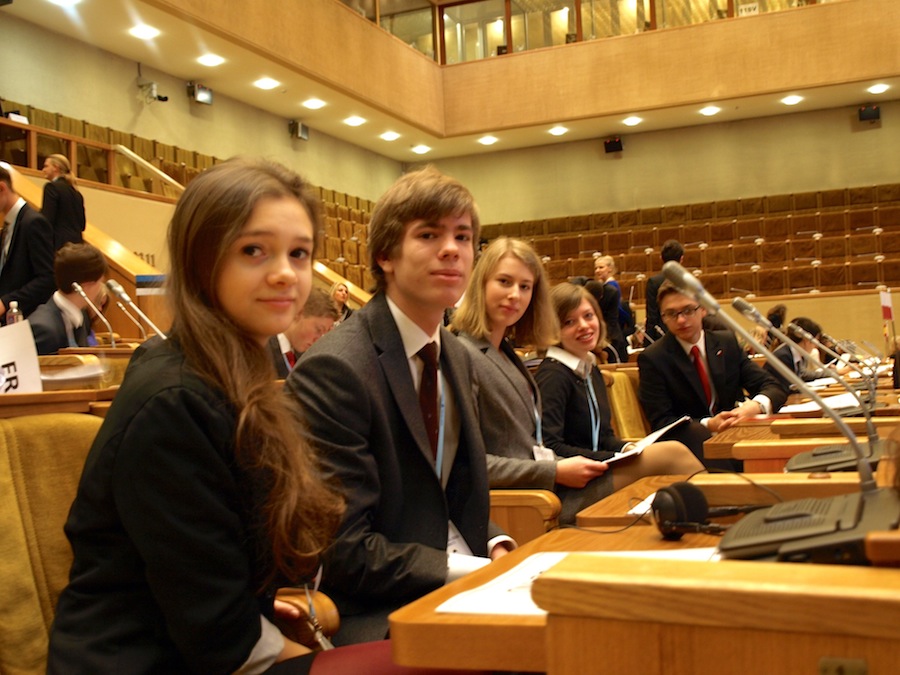Młodzieżowy Parlament Europejski – Wilno 2013